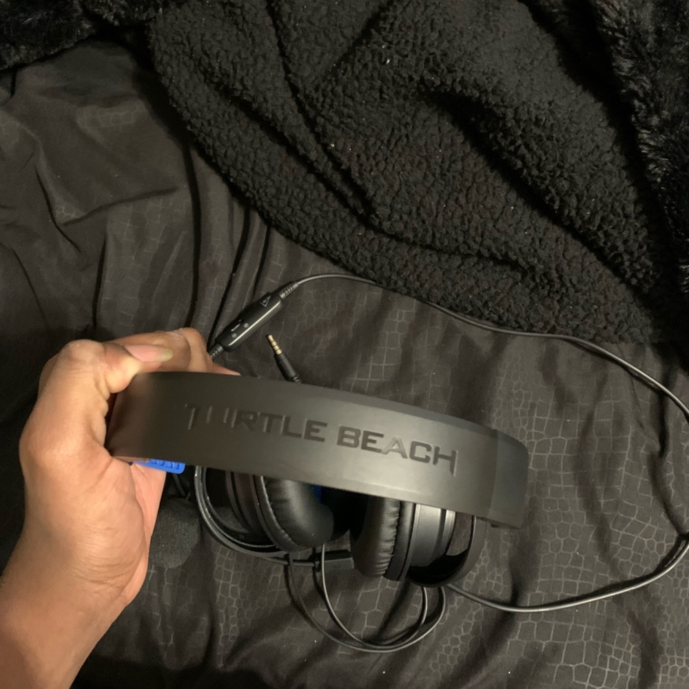 Gaming headphones